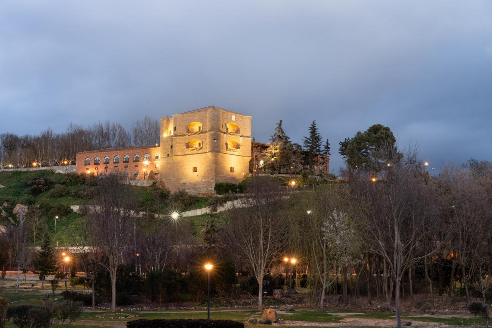 Parador De Бенавенте Экстерьер фото
